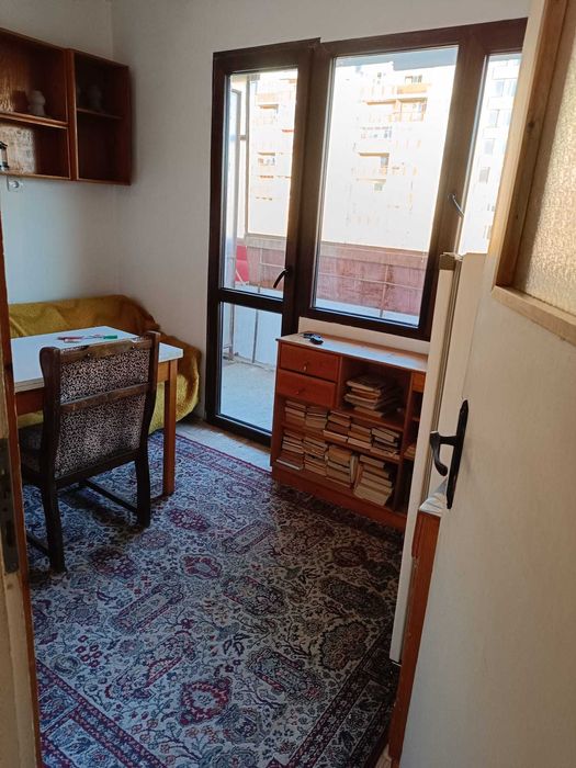 Дава се под наем Тристаен апартамент в Пловдив, Център - 120 кв.м за 358 € - Снимка #2