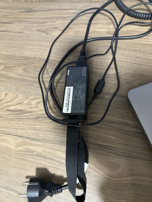 Lenovo ideapad 3