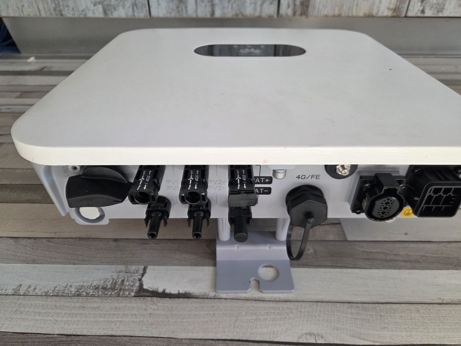 Invertoare Huawei Sun 2000 4 si 5 KTL L1