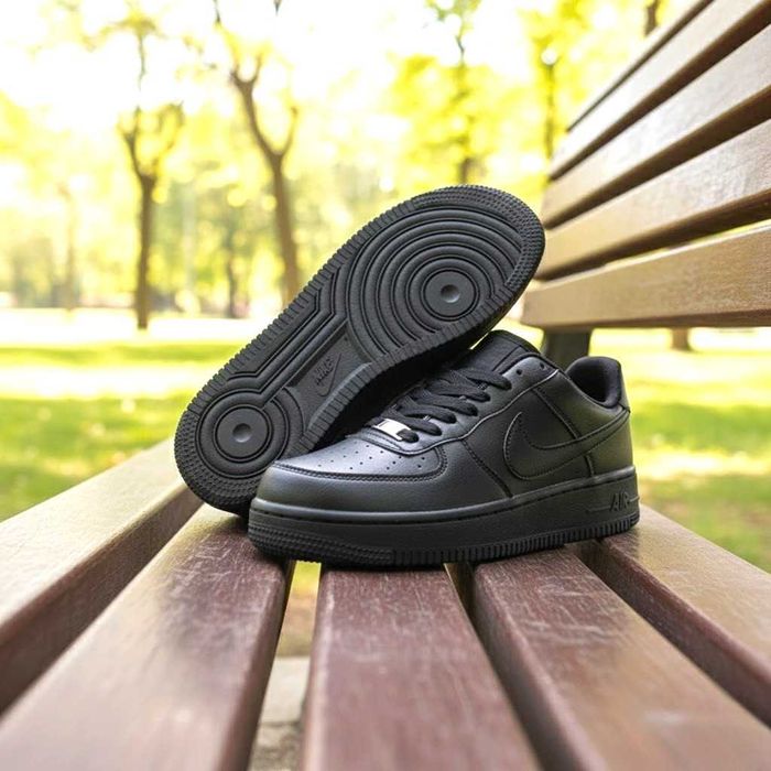 Adidasi Nike Air Force 1 Triple Black / Model Fete Baieti