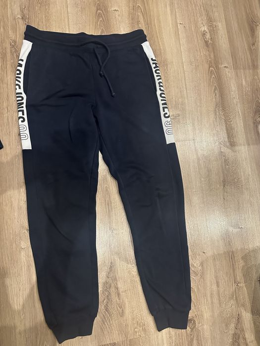 Продавам маркови комплекта Анцузи -  Adidas  и Jack Jones