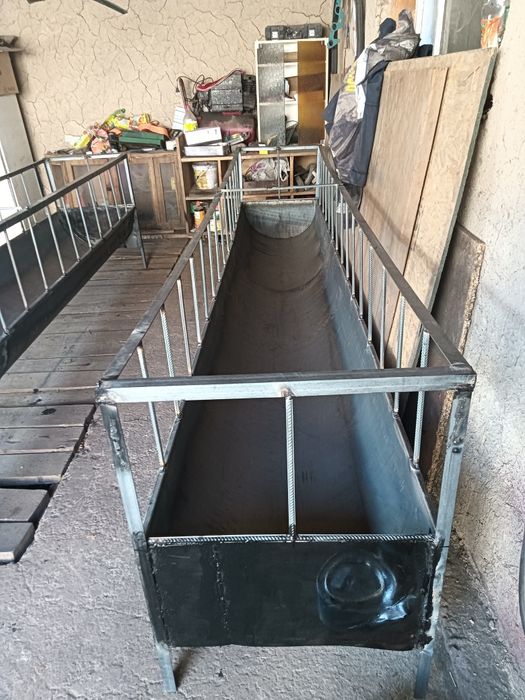 Қара малға арналған науа ақыр астау