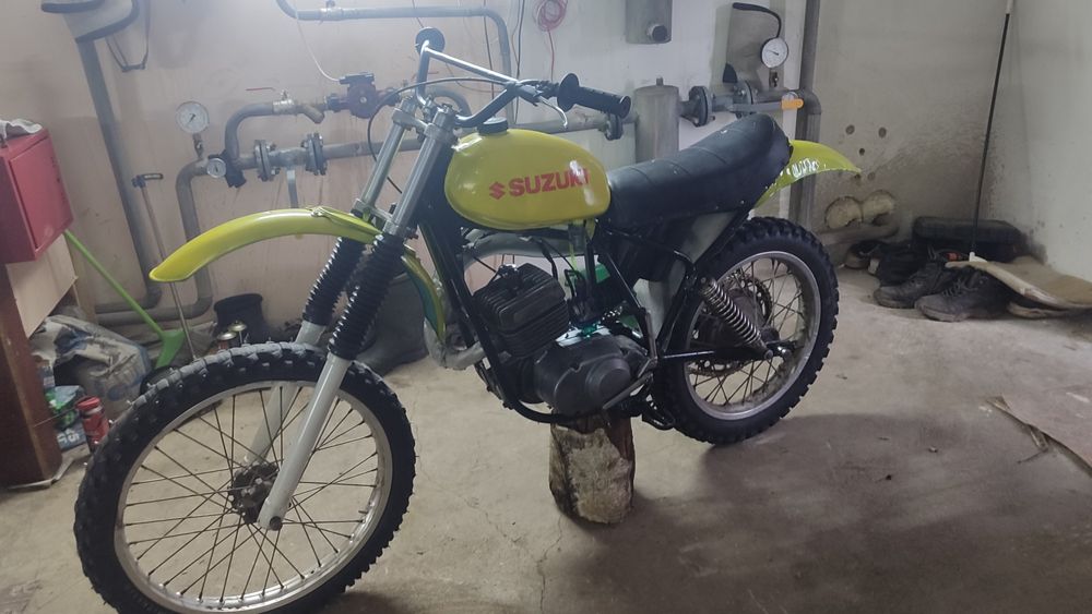 Продам кроссовый мотоцикл