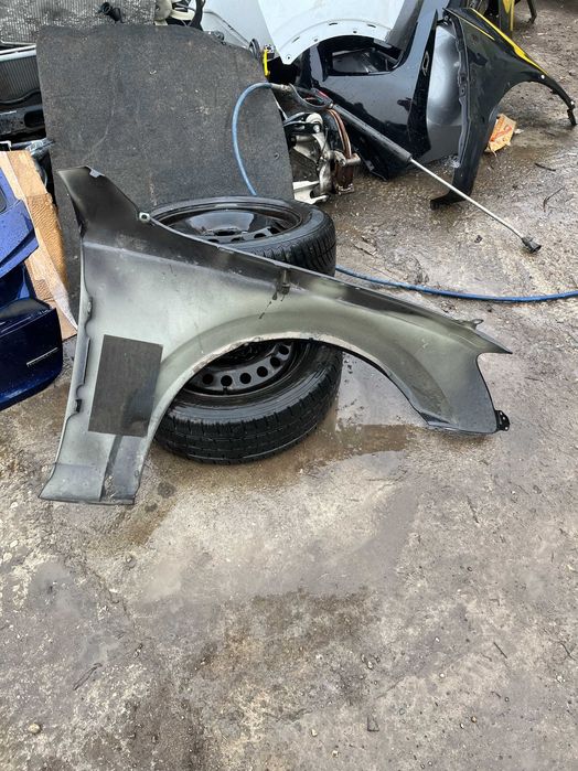 Ляв и десен калник Audi A4 B8 Allrad