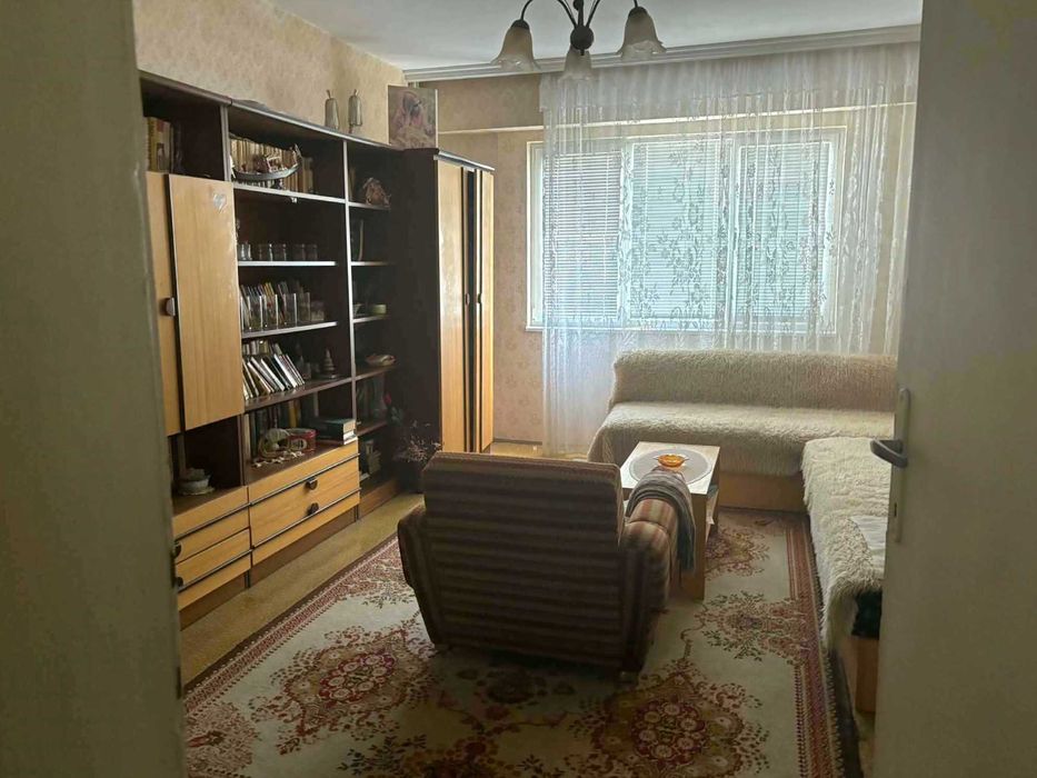 Продава се 4-стаен апартамент, 109 кв.м. гр. Димитровград, 82 000 €