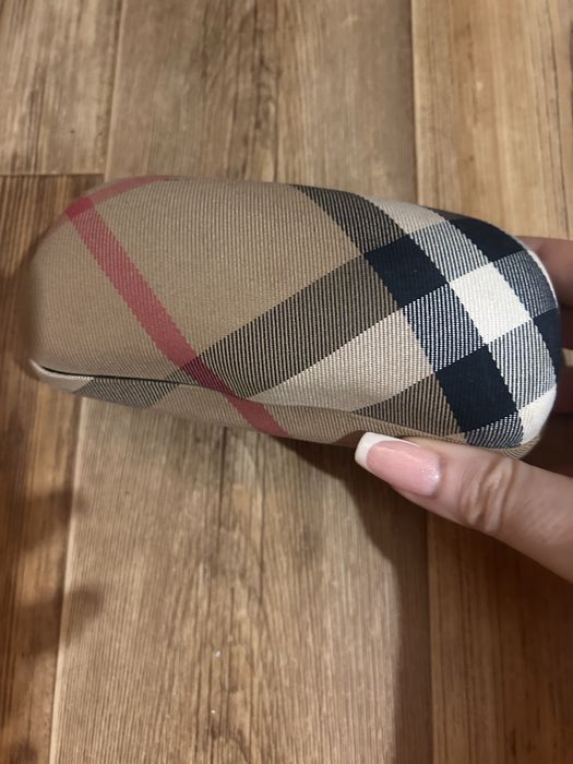 Оригинальный чехол от очков Burberry