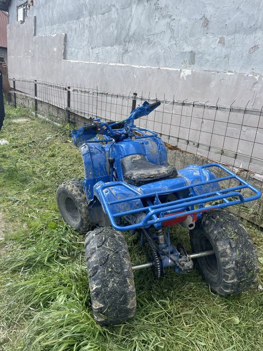 Vand ATV intr o stare foarte buna (usor negociabil)
