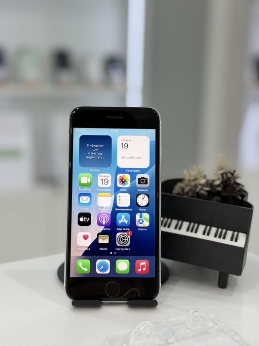 Iphone se Айфон се
