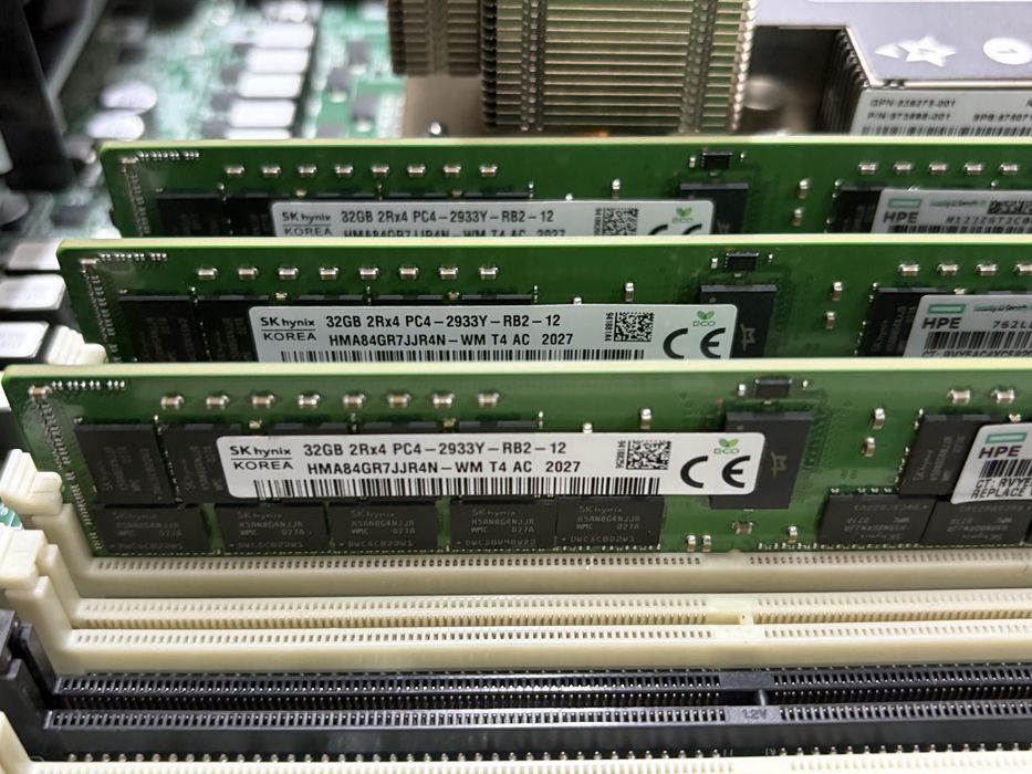 Серверная память 32GB DDR4 ECC REG 2933