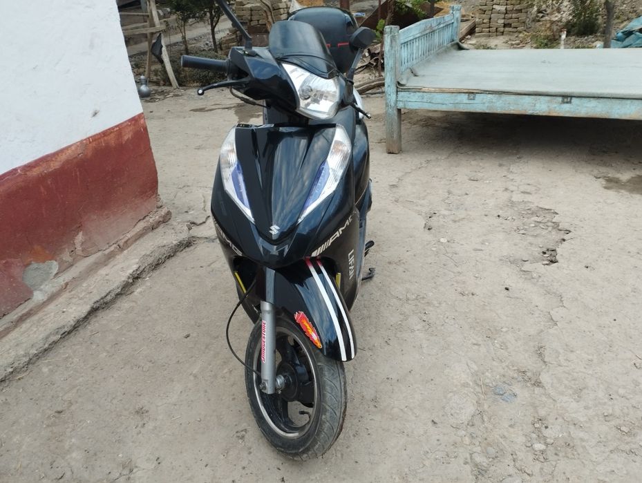 Benzinli skuter 125 kub