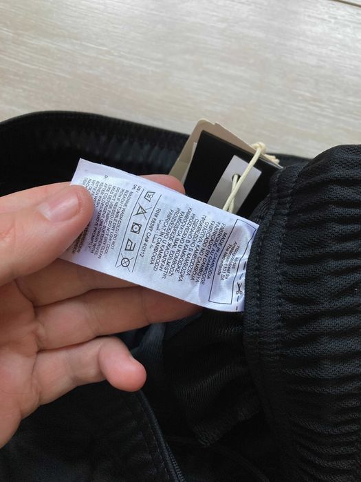 НОВИ Adidas TRAIN ESSENTIALS PIQUÉ 3-STRIPES мъжки къси панталони къс панталон шорти М