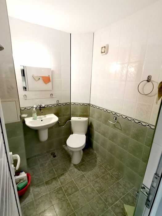 Дава се под наем Двустаен апартамент в Бургас, Лазур - 64 кв.м за 229.5 € - Снимка #3