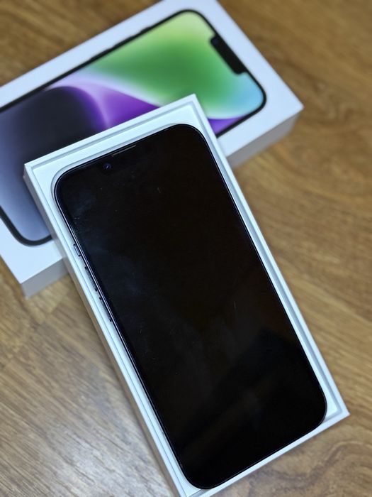 iPhone 14 – Stare impecabilă, fără zgârieturi, funcționează perfect
