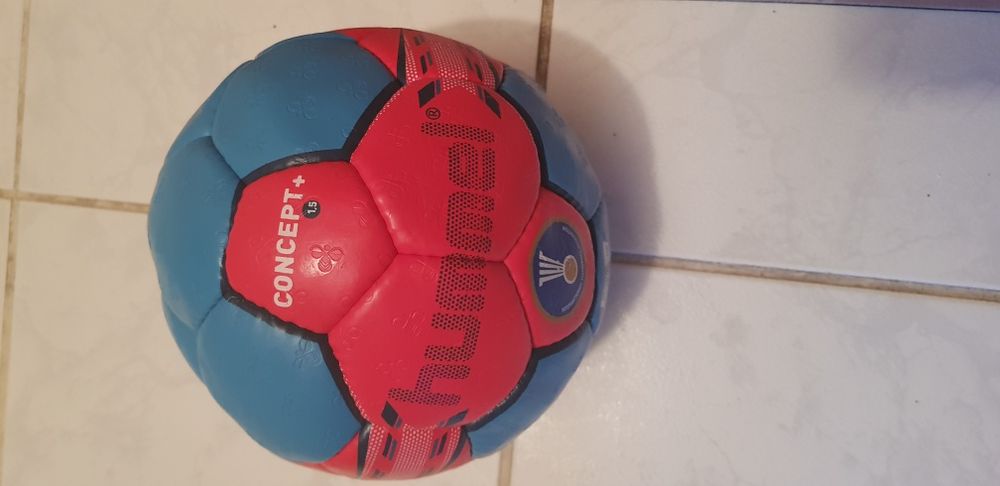 Vand mingi de handbal oficiale