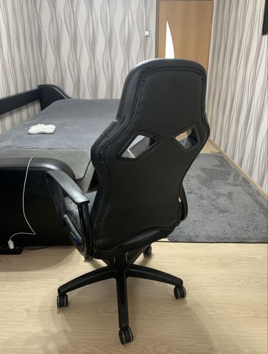 Кресло игровое.