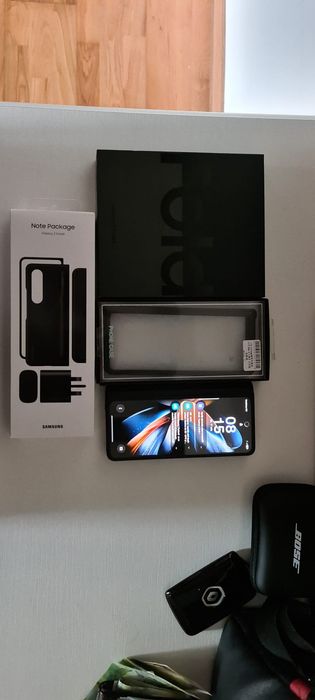 Samsung Galaxy Z Fold 4