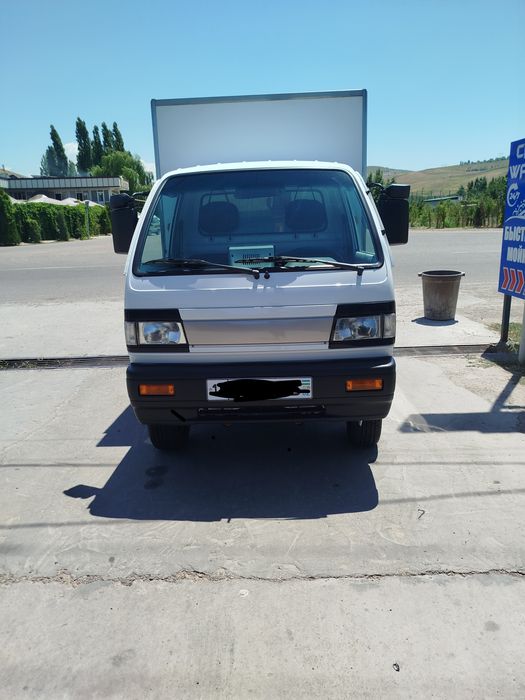 Damas labo sotiladi