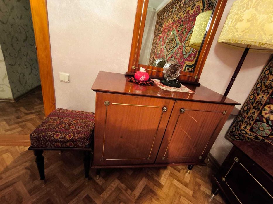Винтажный спальный гарнитур "Адриана"