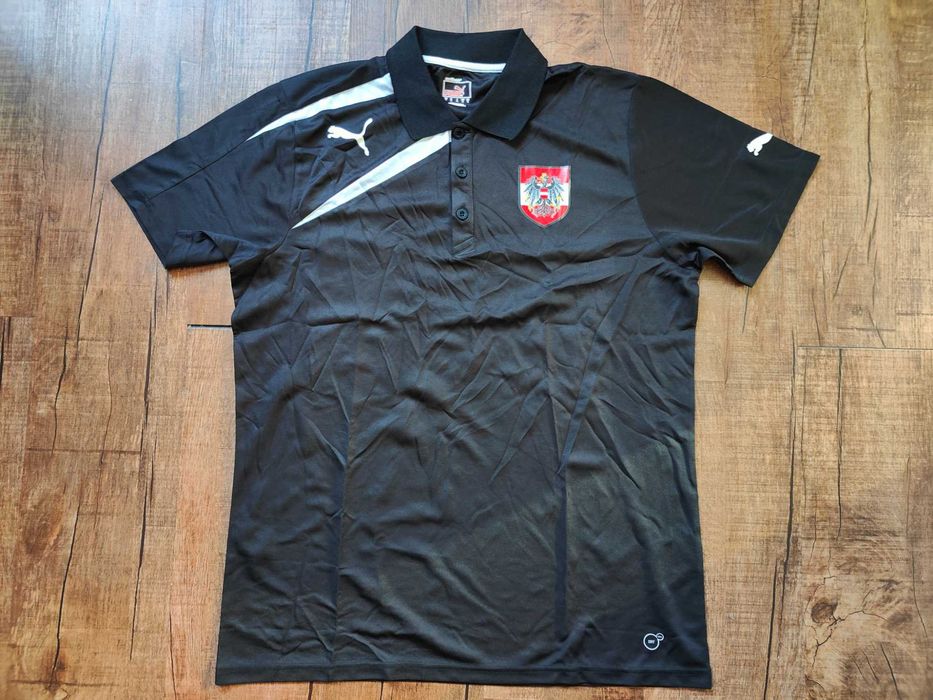 Tricou și bluze de fotbal