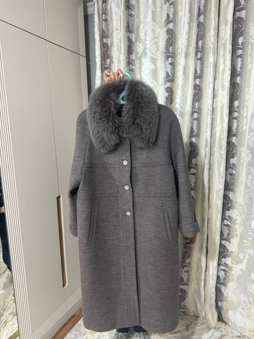 Продам пальто теплый размер 46-52