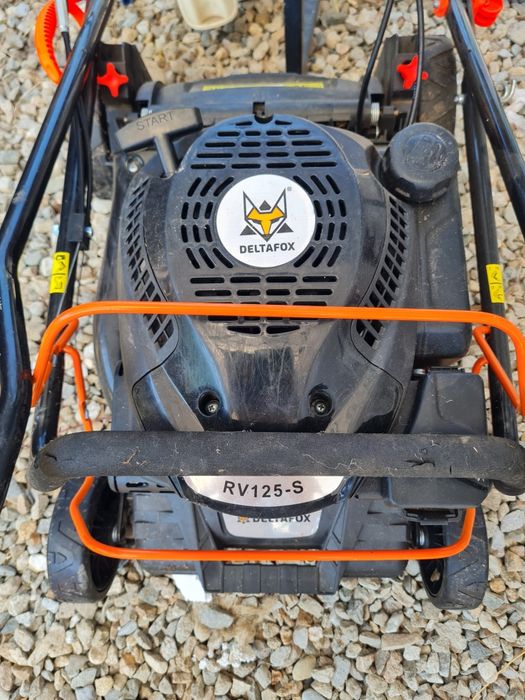 Cositoare  de gazon Deltafox .