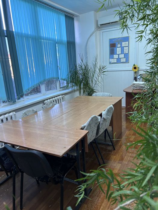 Продам парты со стульями