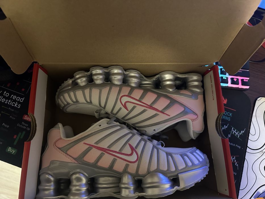 Nike shox pink and white