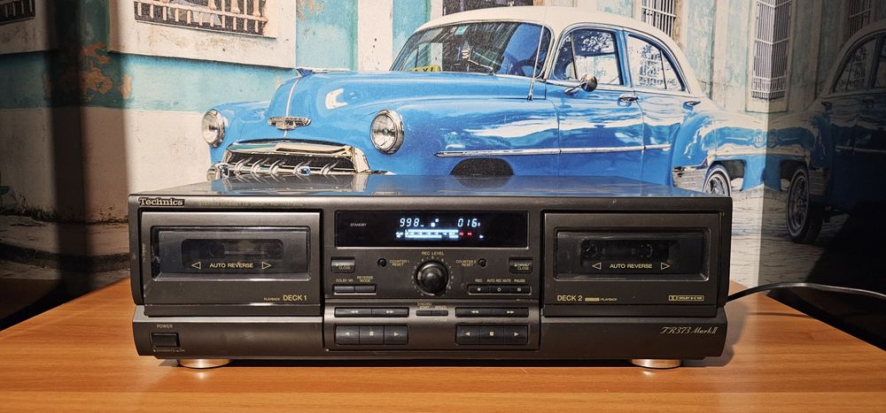 Muzica la casetofon dublu deck Technics RS TR 373 M2