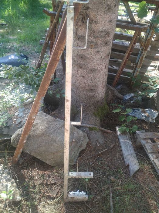 Parapeți provizorii