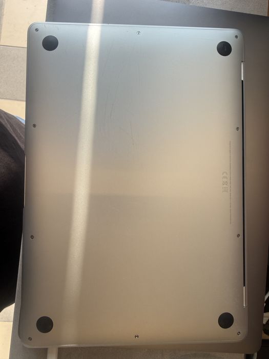 Macbook air 2019 silver