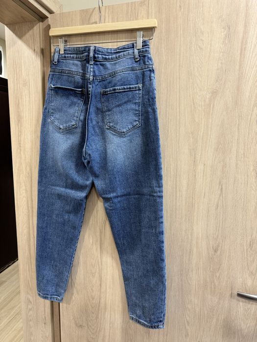 Дънки S/M размер 15 лв.