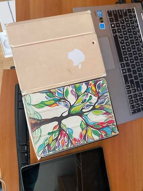 Apple Ipad generatia a 6 a, 32 GB