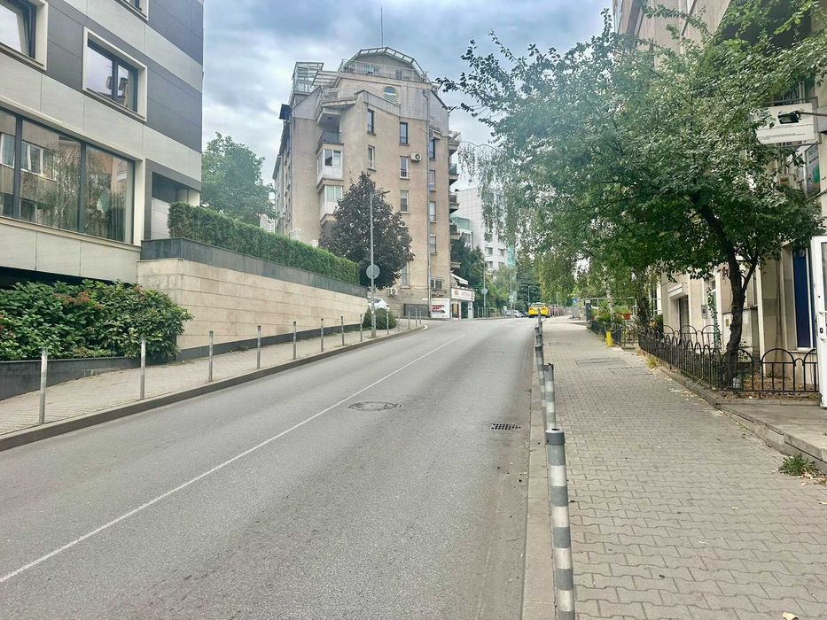 Дава се под наем Магазин в София, Лозенец - 42 кв.м за 918 € - Снимка #4