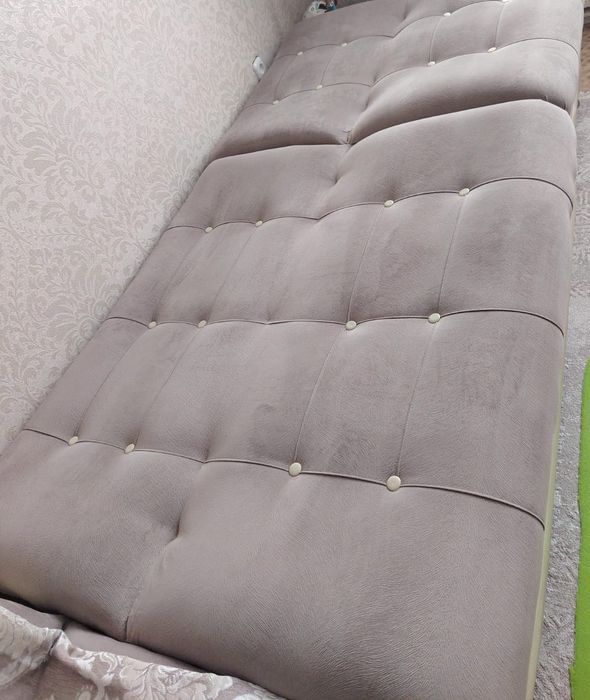 Продаётся диван. Комплект 3.1.1.