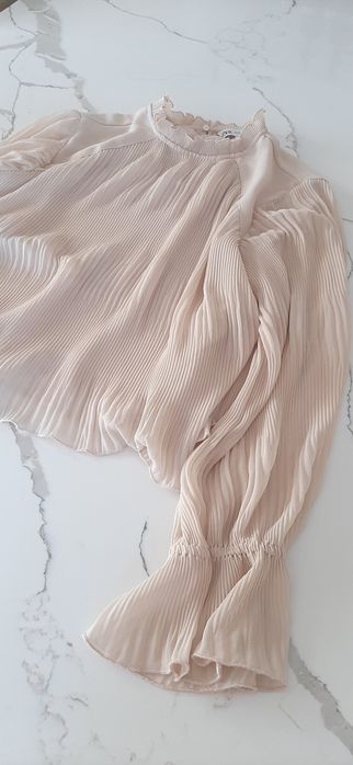 Bluza ZARA, eleganta si fina/S