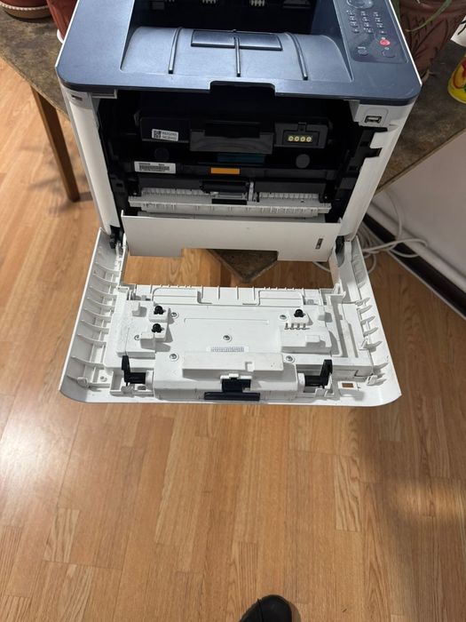 Продам б/у МФУ Xerox Phaser