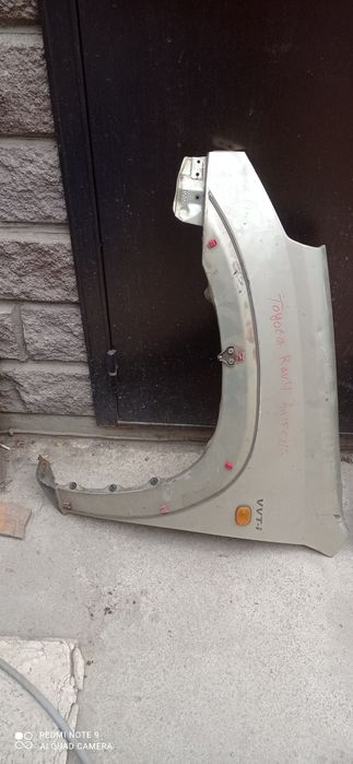 Рав 4. 2000/2005 Крыло ЛЕВОЕ переднее оригинал