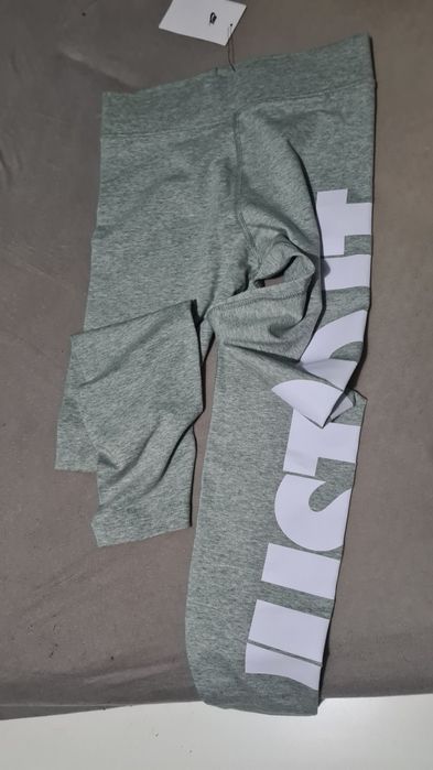 Чисто нов клин Nike