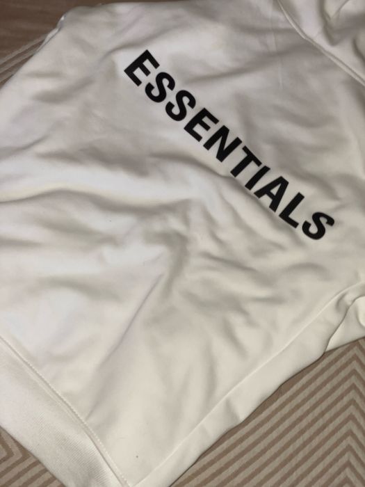 Кофта essentials