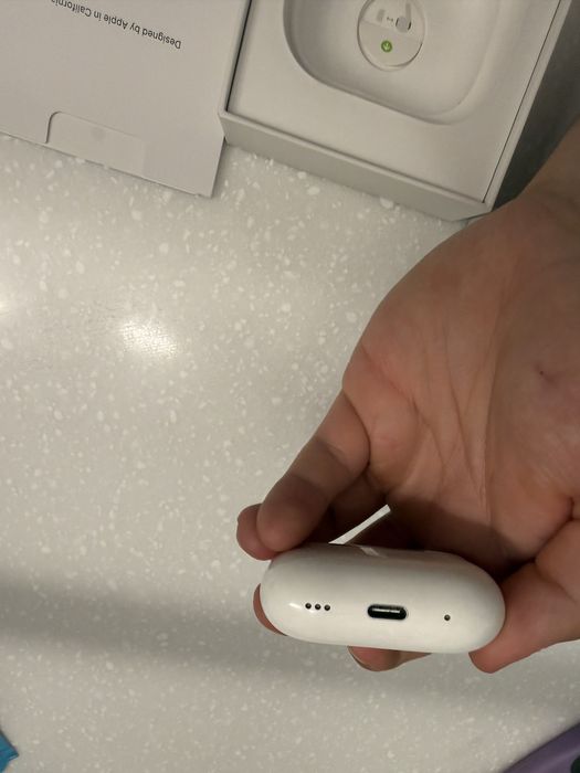 AirPods generation 2