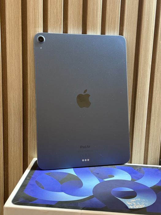 Apple iPad Air (5th generation)