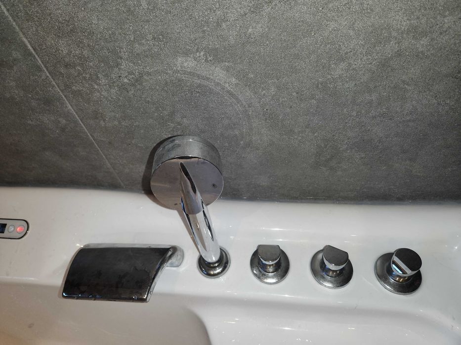 Хидромасажна вана Wellis Dublo E-Drive, 180х130х62 см