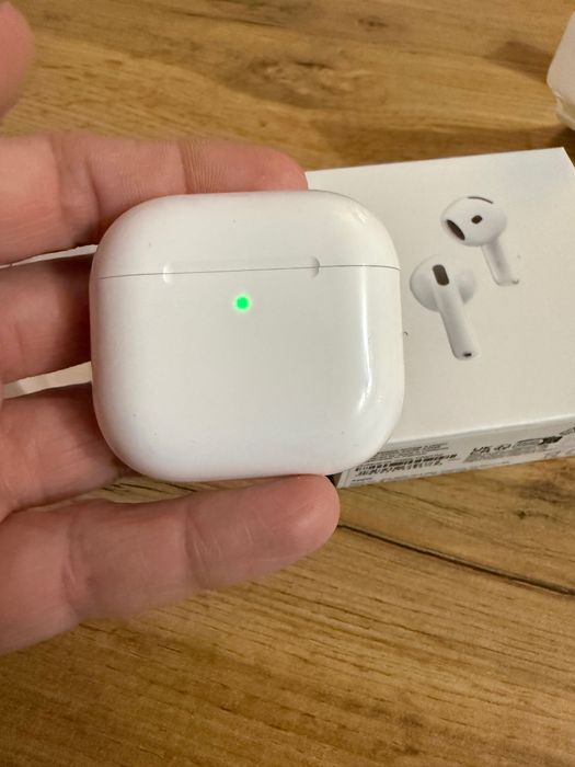 Casti Air pods 4 bluetooth noise cancellation