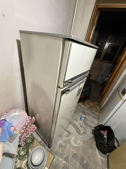 Продается советский холодильник