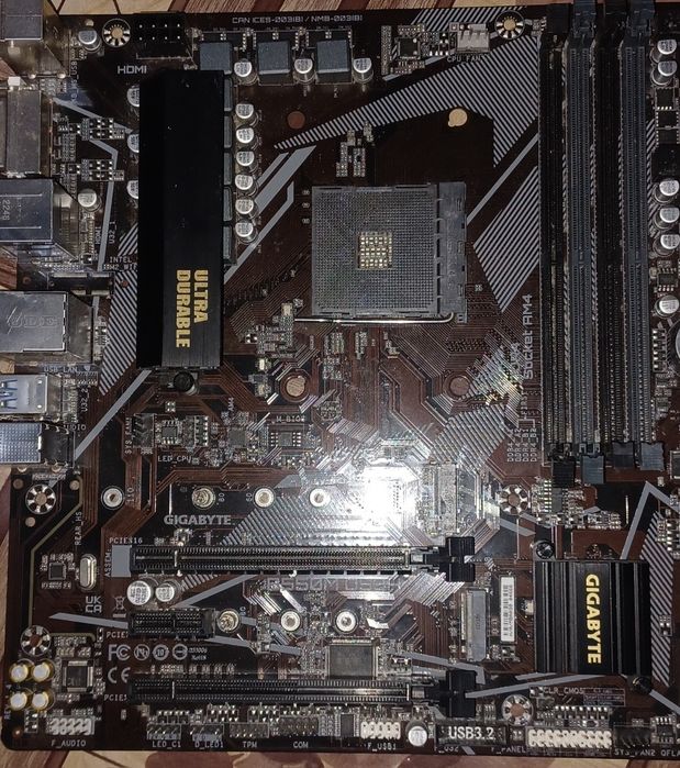 Placa de baza gigabyte
