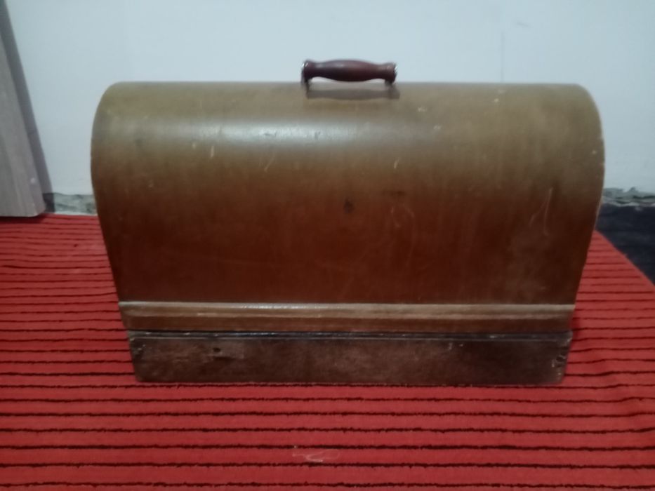 Швейная машинка,