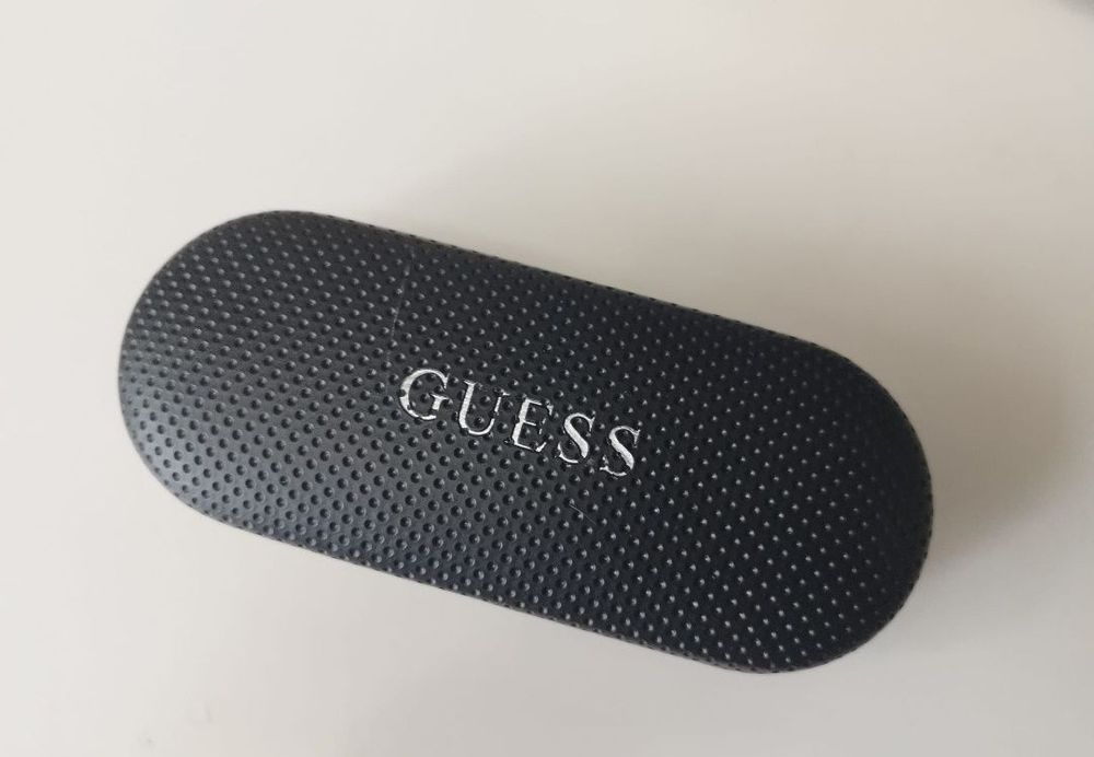 Toc ochelari Guess