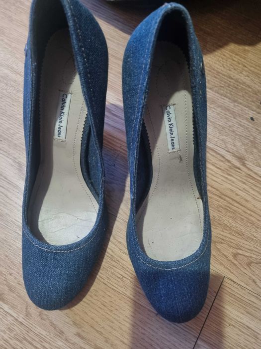 Pantofi Calvin Klein noi 40