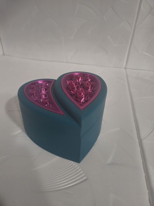 Кутия за бижута различни цветове