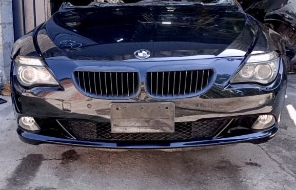 Передняя часть БМВ BMW E63.